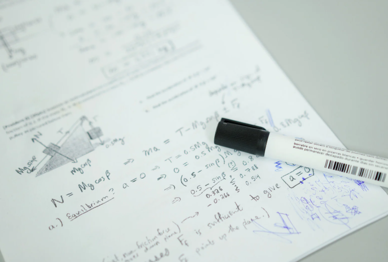 Math &amp; English Level Test (2025-01-01 - 2028-12-31)